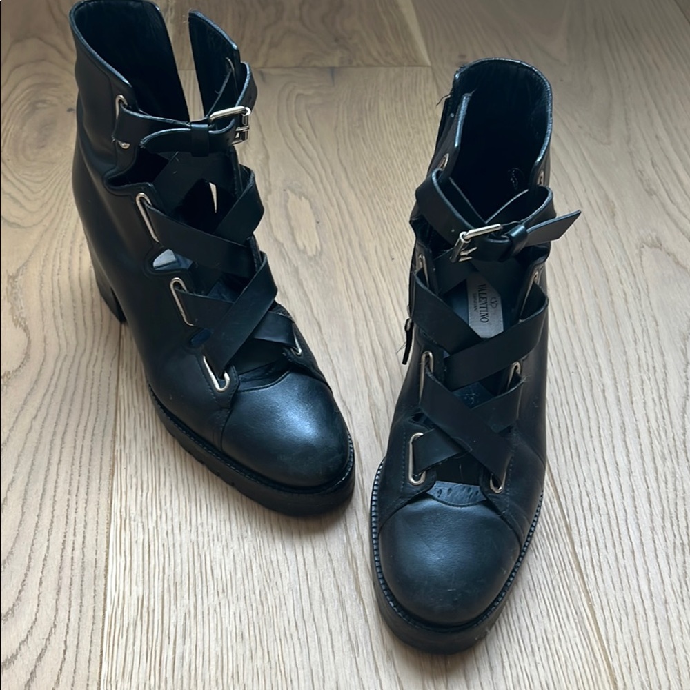 Valentino Women's Black Leather Ankle Boots
